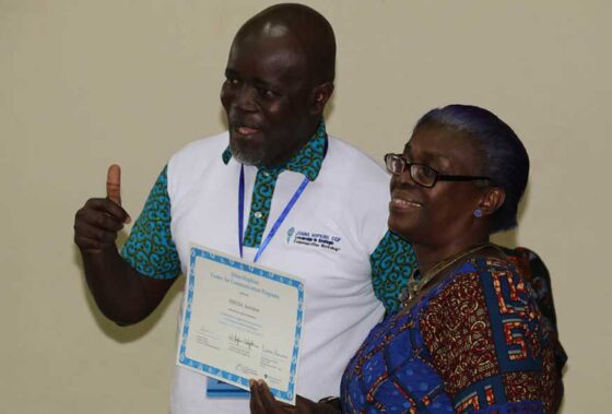 Remise de diplômes de participation au cours de Leadership en Communication Stratégique